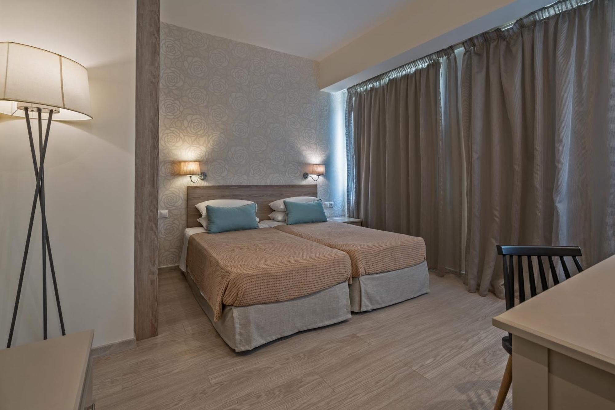 Lefkoniko Beach & Icarus Suite Apts Ретимно Екстериор снимка