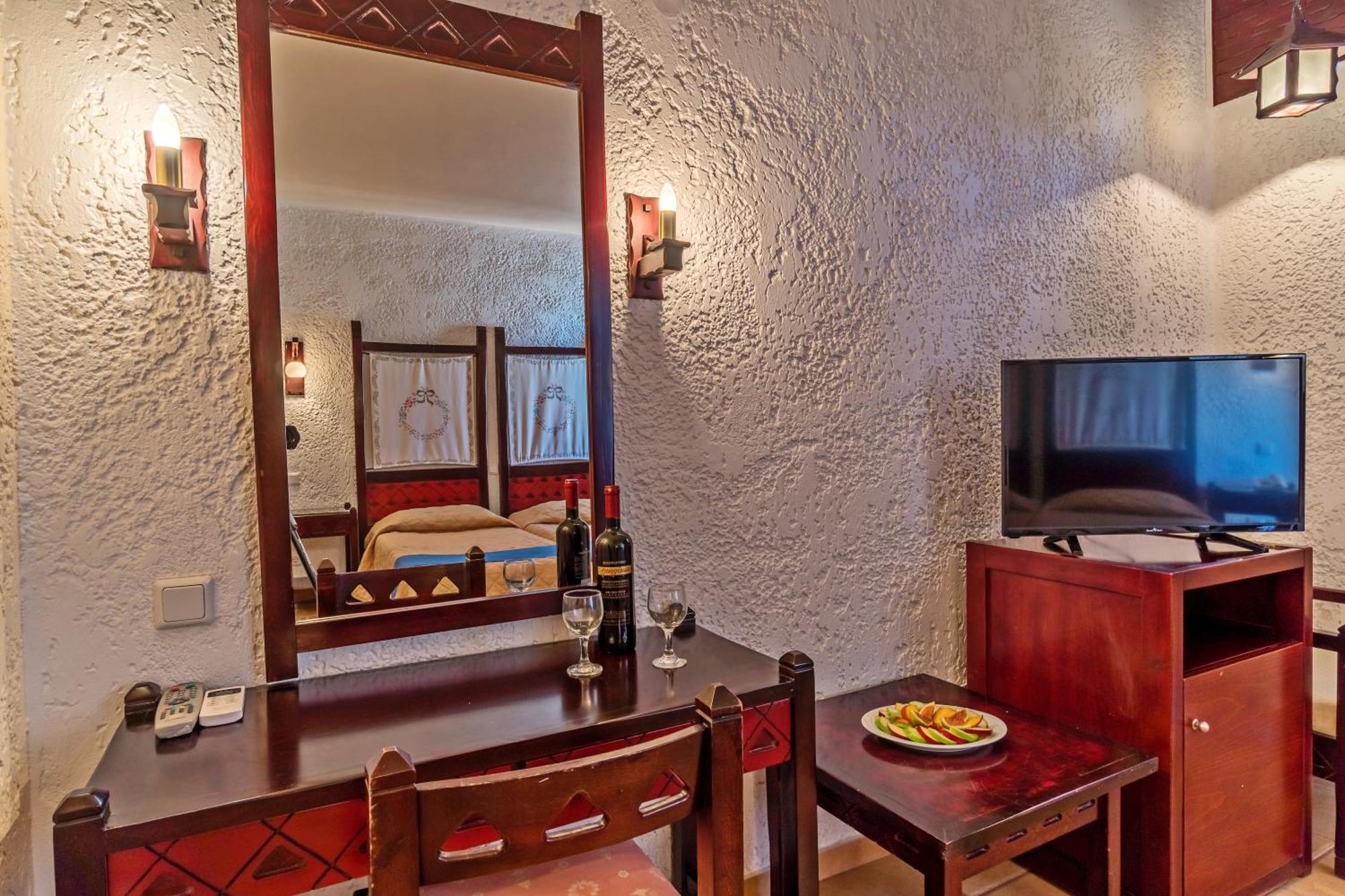 Lefkoniko Beach & Icarus Suite Apts Ретимно Екстериор снимка